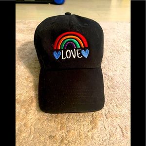 Love hat ❤️ one size fits all